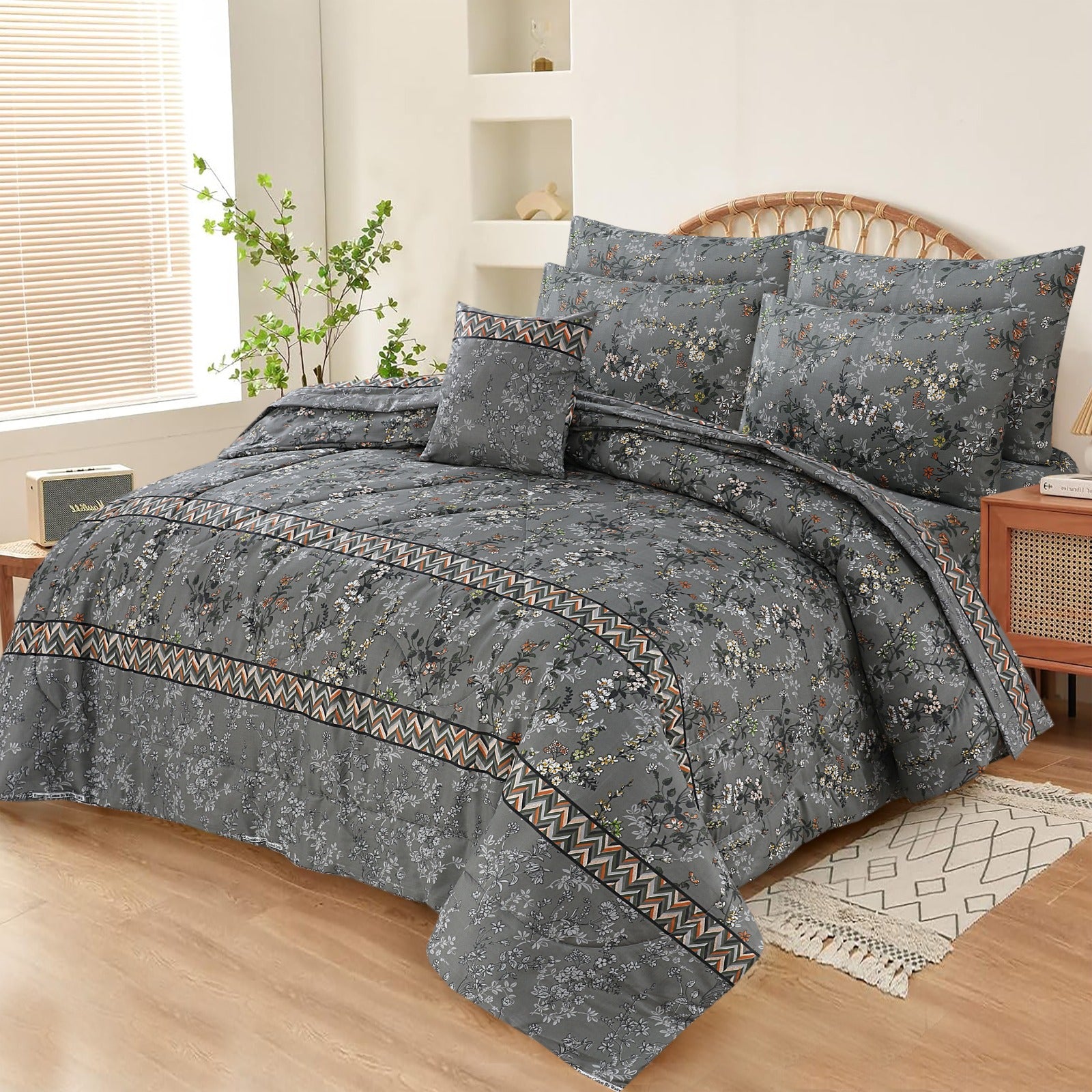 7 pcs premium quality  Comforter sets n-27